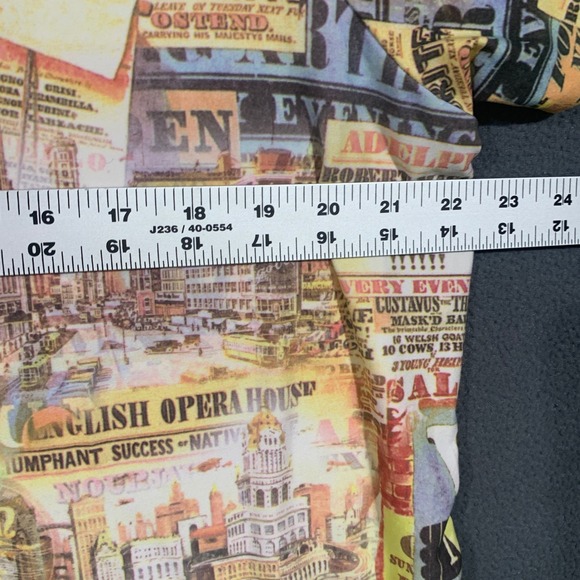 CJ Banks Womens 1X Newspaper Print V-Neck Short Sleeve Graphic Tee Multicolor - Picture 4 of 6